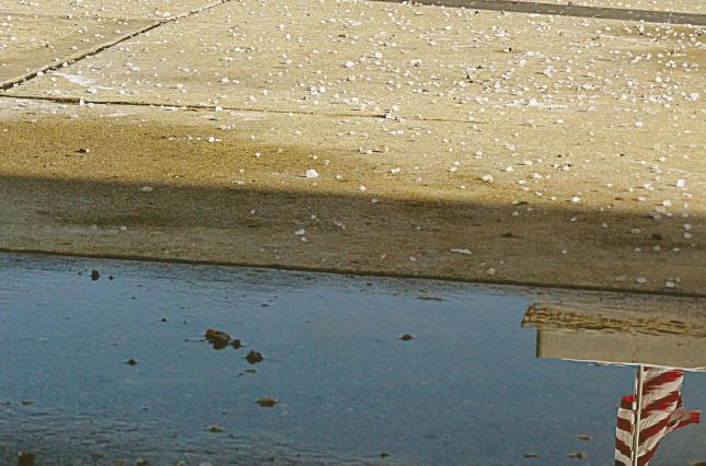 Road salt ends up in Minnesota lakes and rivers. Photo: flickr.com/mango_sparrow (CC BY-NC-ND 2.0)