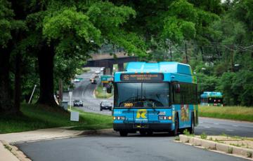 A Montgomery County Ride On bus by Aimee Custis Photography, licensed under Creative Commons.